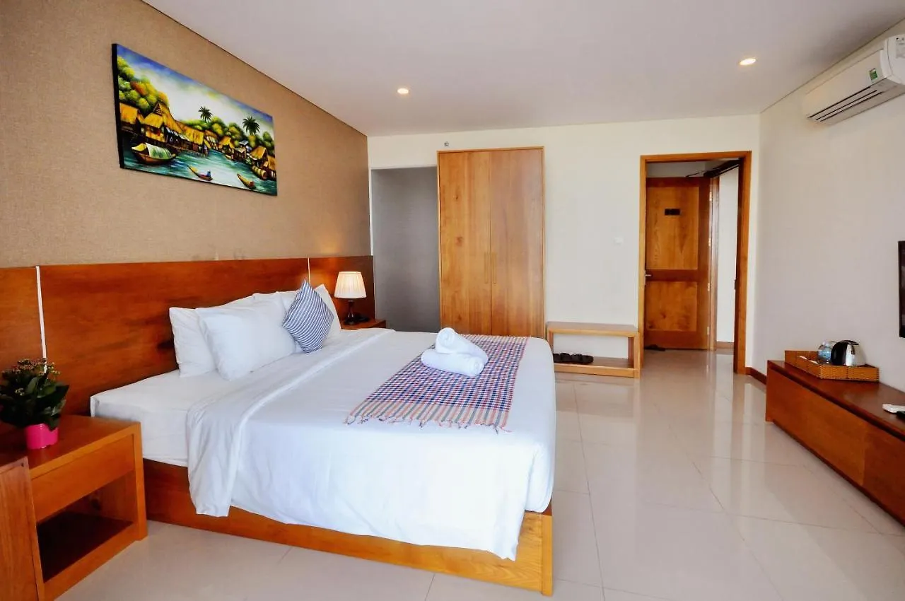 Holi Beach Hotel & Apartments نها ترانج