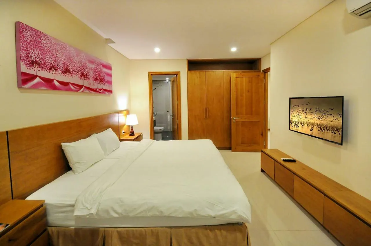 Holi Beach Hotel & Apartments نها ترانج