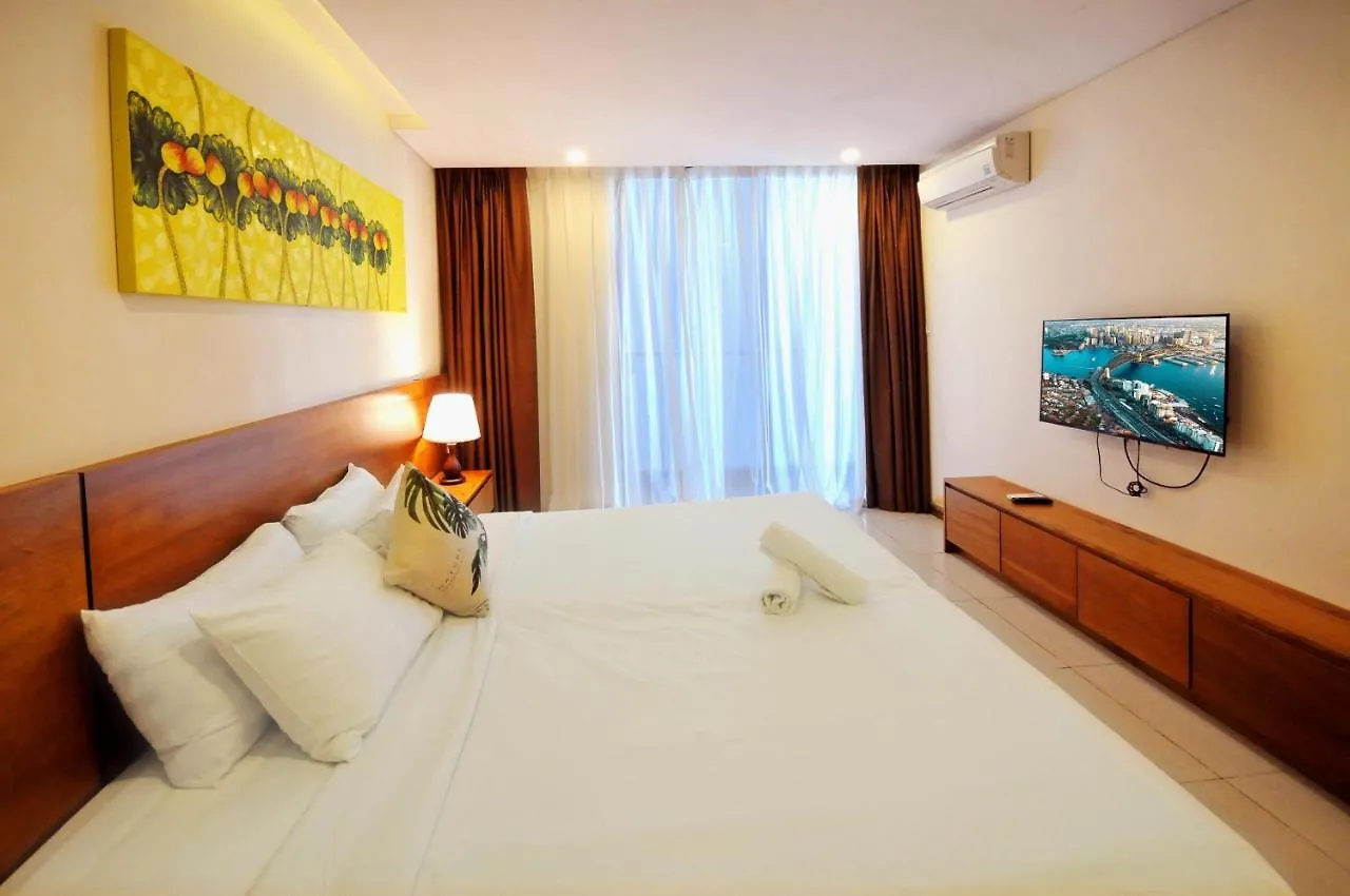 Holi Beach Hotel & Apartments نها ترانج