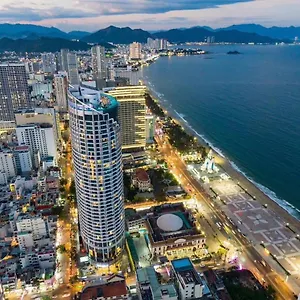 Oceanfront Panorama Hotel